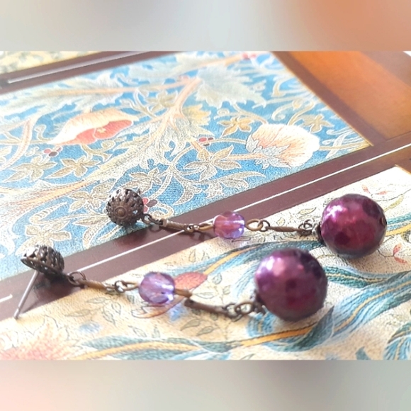 2/$20 Purple Drop Earrings - Picture 1 of 10
